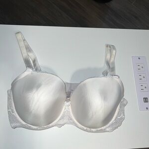 VS White Lace Dream Angels Bra